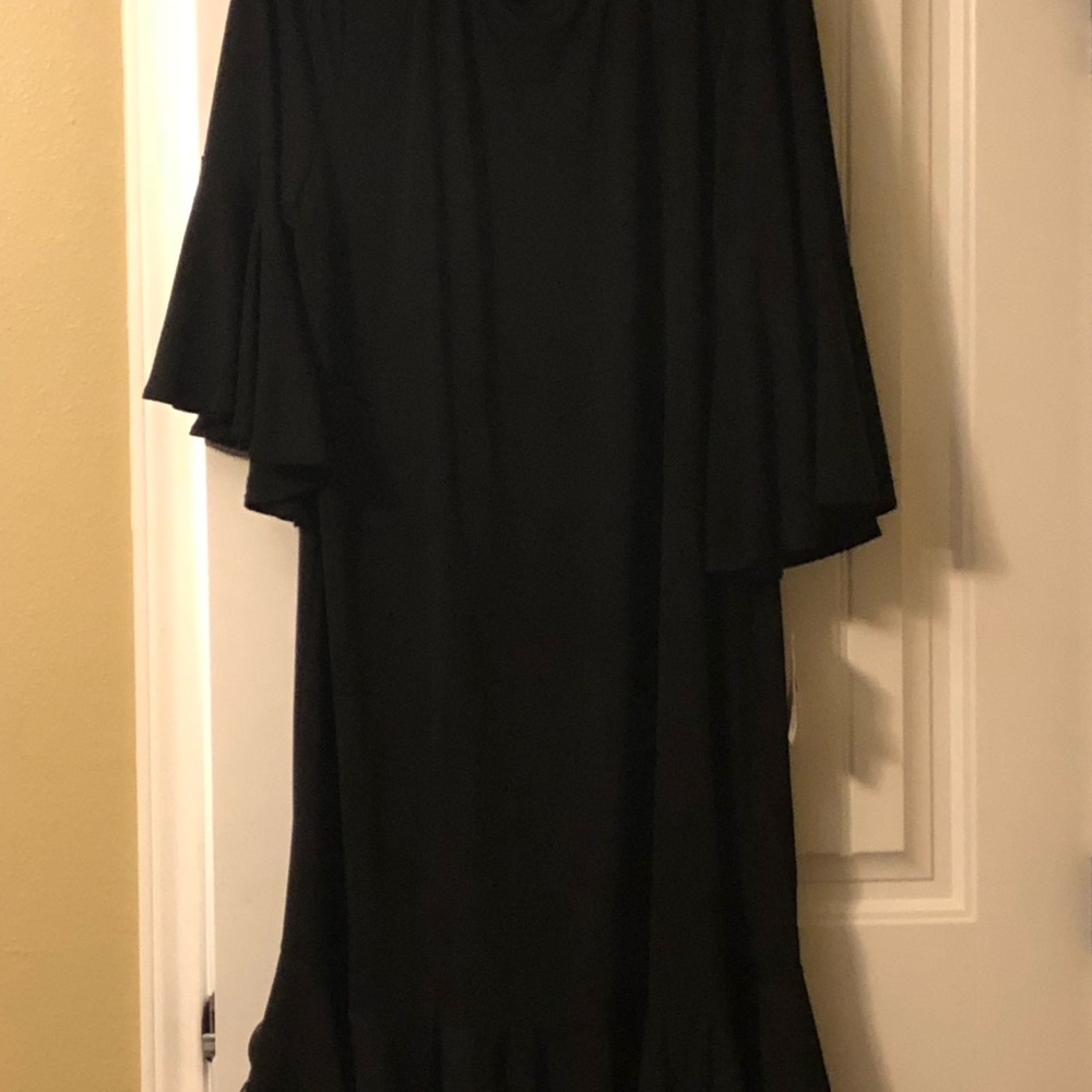 *BNWT* SOLID black LulaRoe Maurine